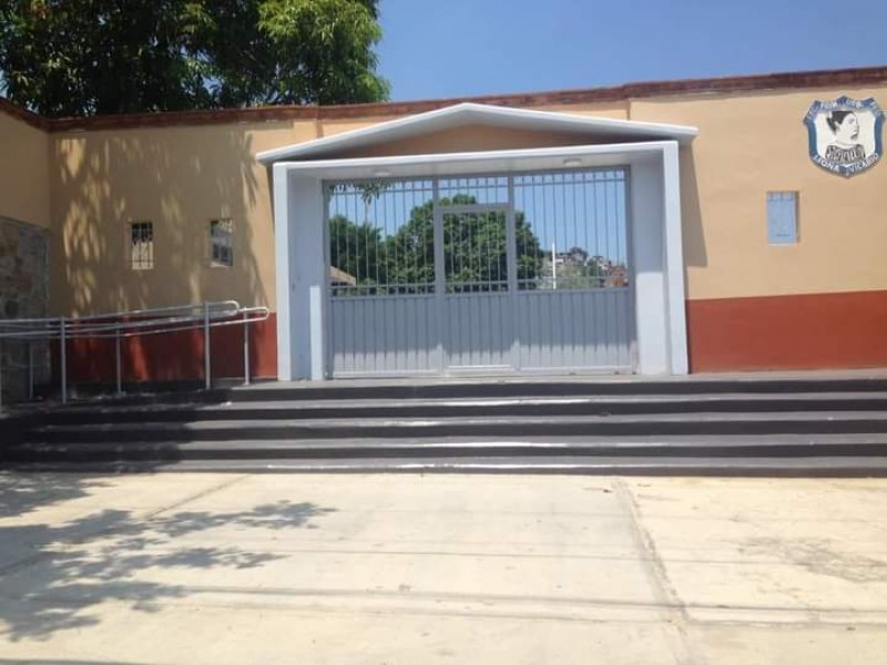 Escuela Primaria "Leona Vicario"