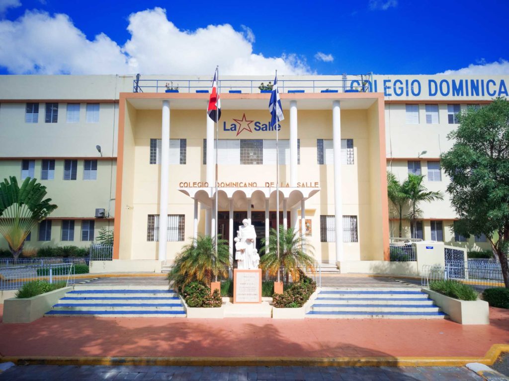 Colegios En Santo Domingo